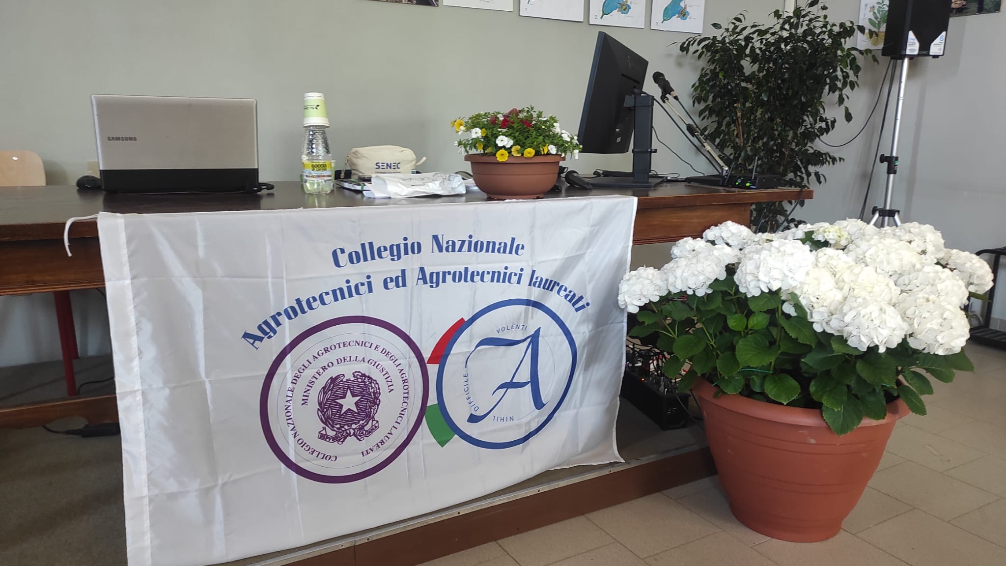 La grande crisi delle professioni tecniche: in 10 anni perso oltre il 38% di candidati